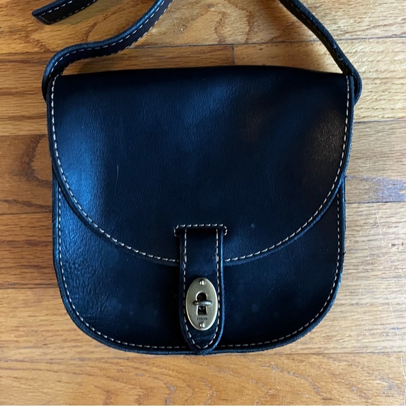 Fossil Austin Flap Crossbody Bag - Picture 3 of 3